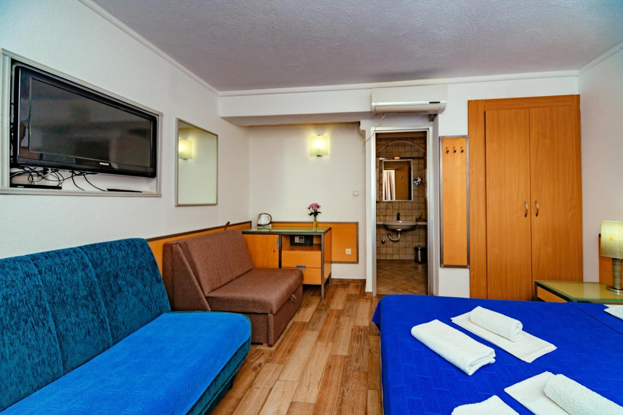 Hotel Savojo Petrovac Exterior foto