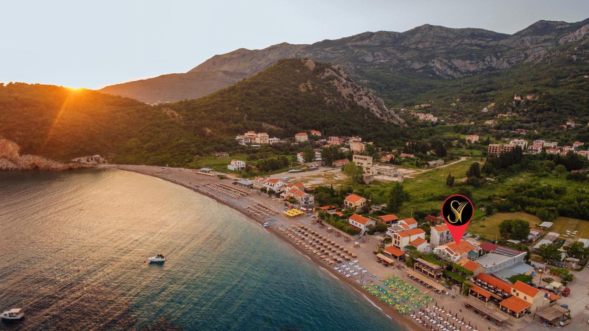Hotel Savojo Petrovac Exterior foto